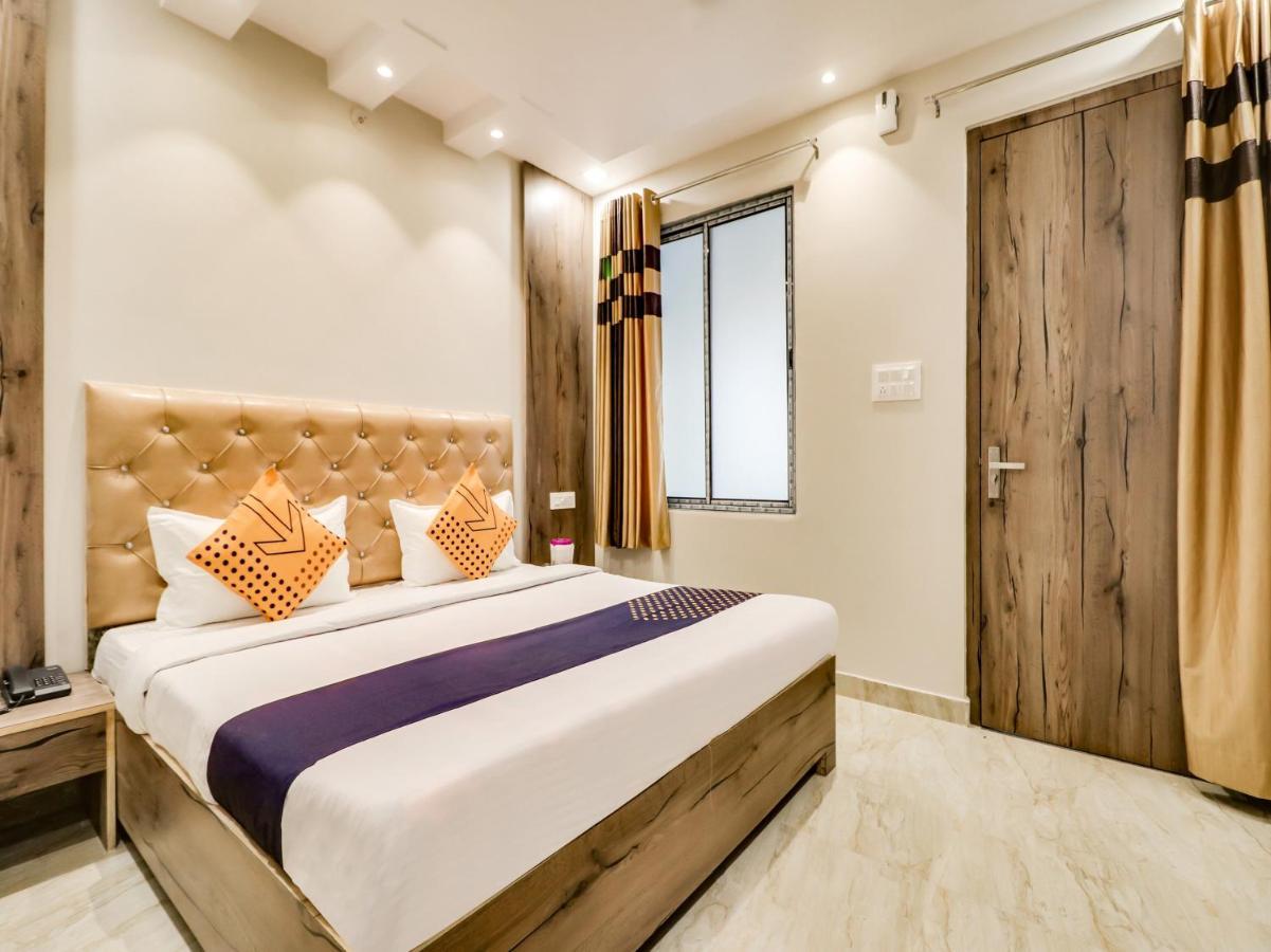 Spot On 69549 Hotel Shri Ram Kashi Muthiganj Εξωτερικό φωτογραφία