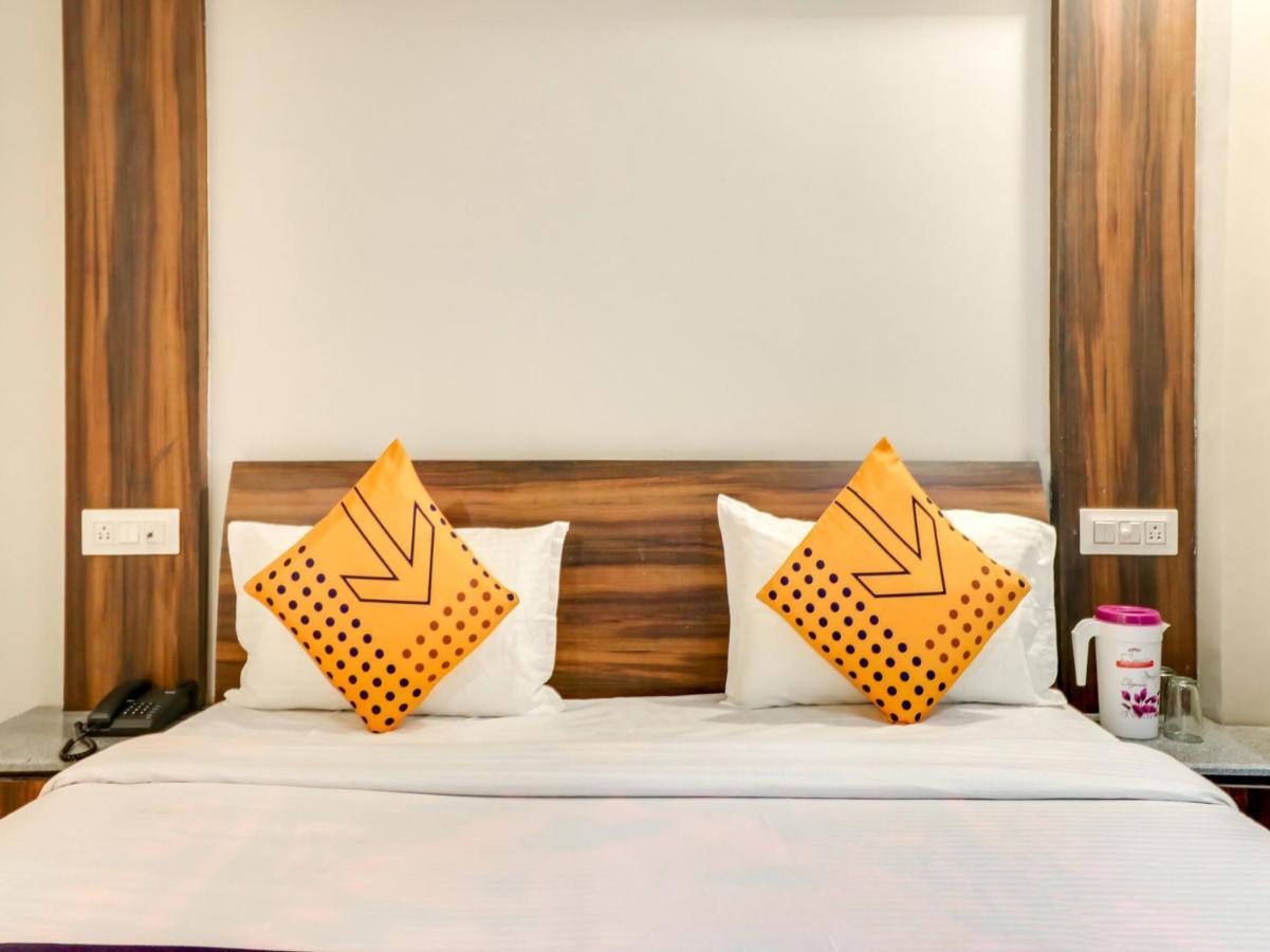 Spot On 69549 Hotel Shri Ram Kashi Muthiganj Εξωτερικό φωτογραφία