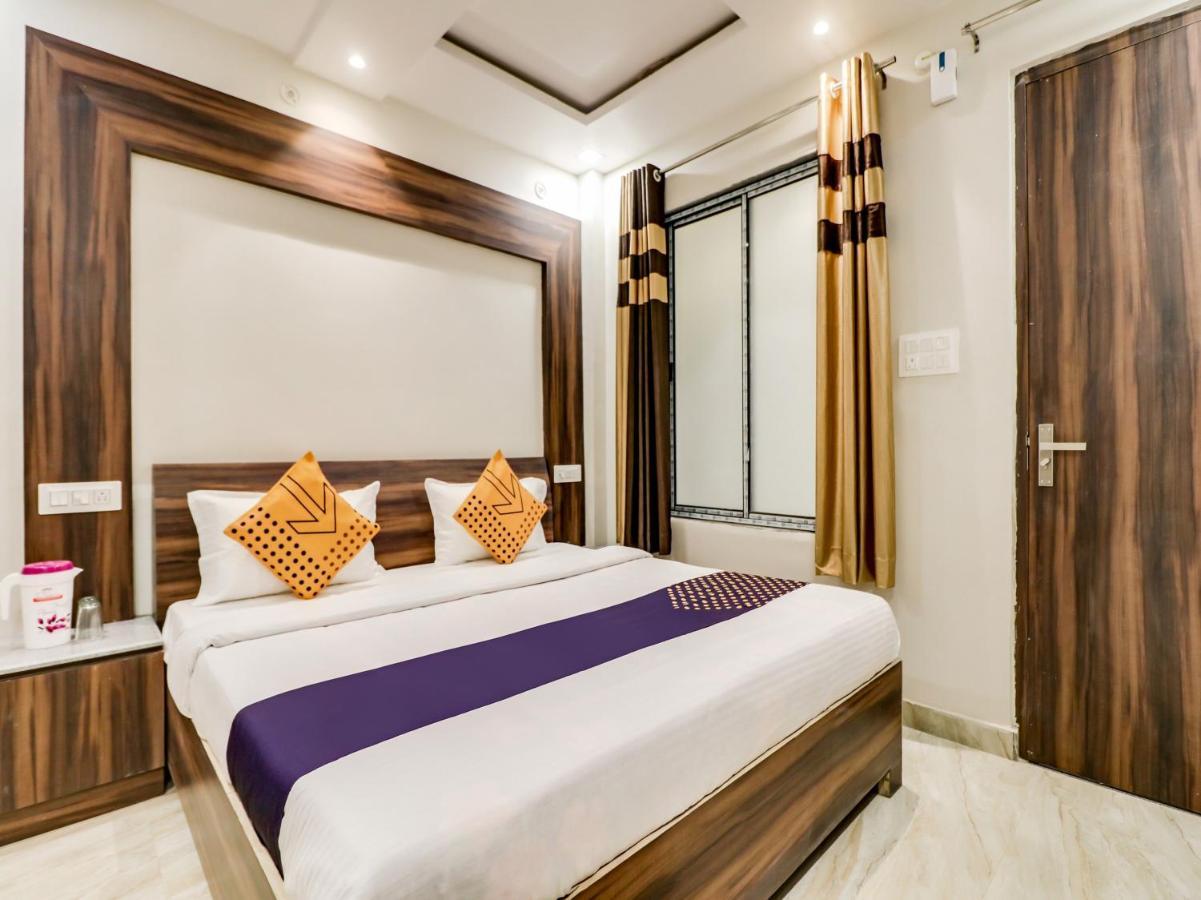 Spot On 69549 Hotel Shri Ram Kashi Muthiganj Εξωτερικό φωτογραφία